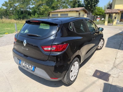 Renault Clio 1.2 75CV 5 porte Live (11)