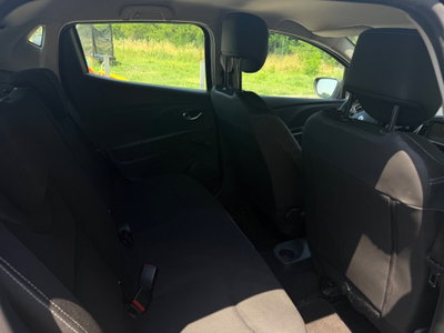 Renault Clio 1.2 75CV 5 porte Live (12)
