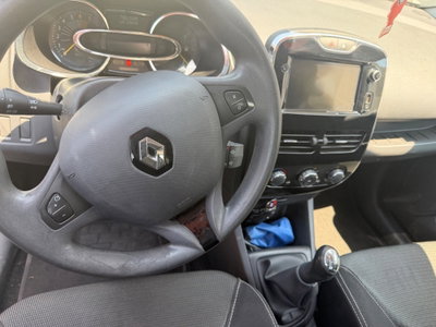 Renault Clio 1.2 75CV 5 porte Live (15)
