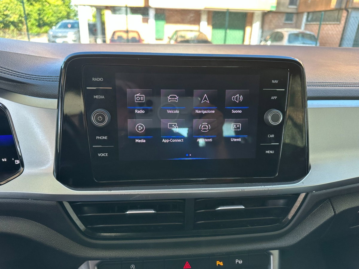 Volkswagen T-Roc 1.0 TSI Life (18)