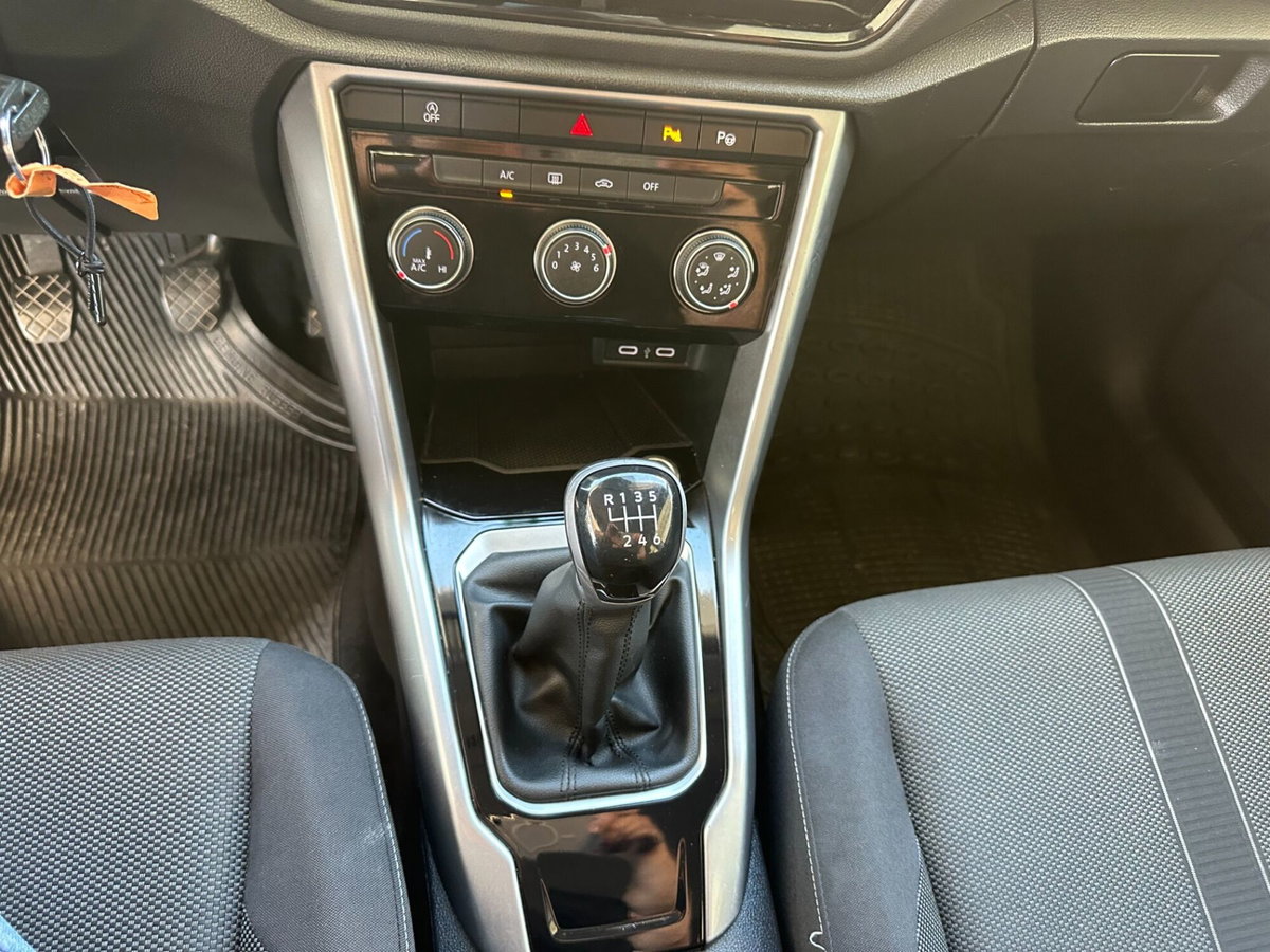 Volkswagen T-Roc 1.0 TSI Life (19)
