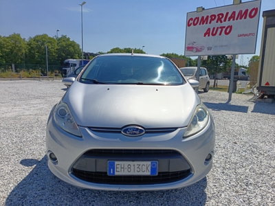 Ford Fiesta 1.4 TDCi 70CV 3 porte Titanium (2)