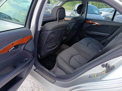 Mercedes-Benz Classe E 270 CDI cat Elegance (11)