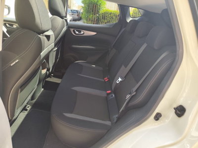Nissan Qashqai 1.5 dCi N-Connecta (16)