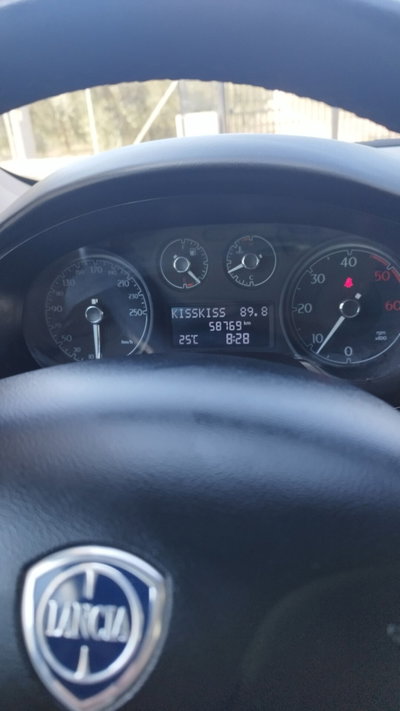 Lancia Delta 1.6 MJT DPF 105 CV Gold (16)