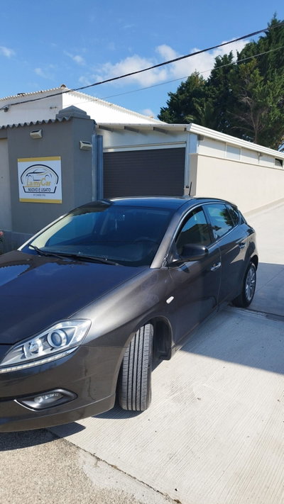 Lancia Delta 1.6 MJT DPF 105 CV Gold (2)