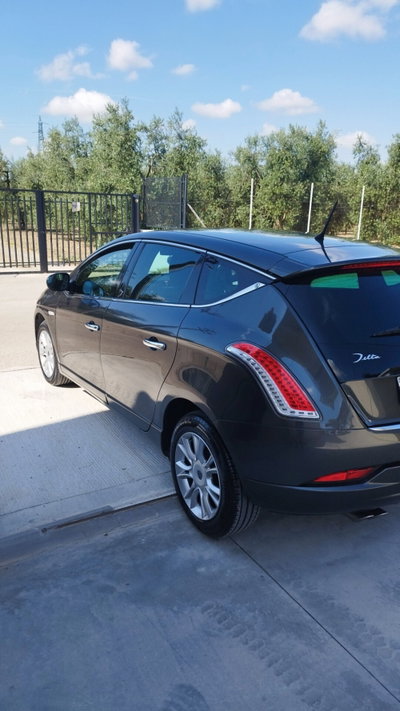 Lancia Delta 1.6 MJT DPF 105 CV Gold (4)