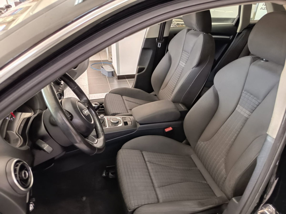 Audi A3 Sportback 2.0 TDI 150 CV clean diesel Attraction (4)
