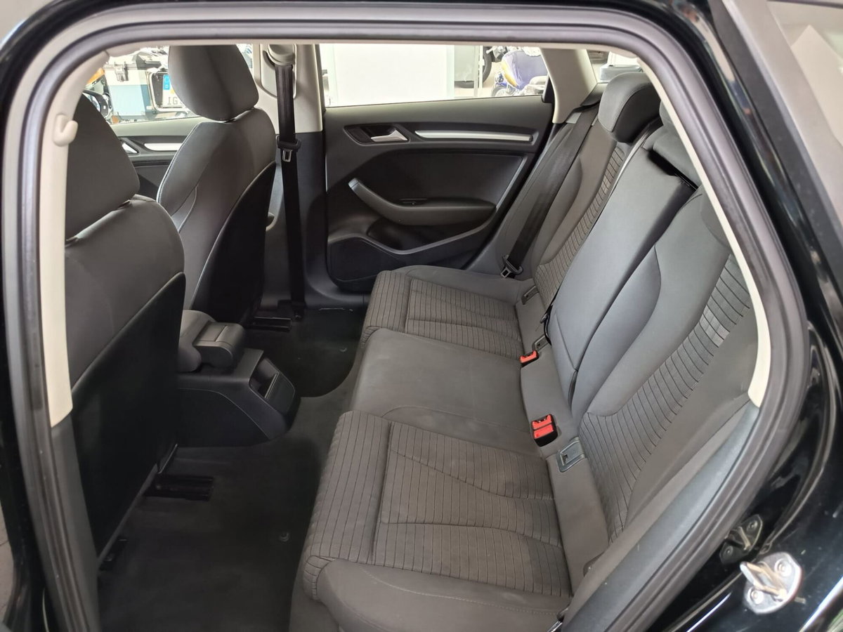 Audi A3 Sportback 2.0 TDI 150 CV clean diesel Attraction (8)