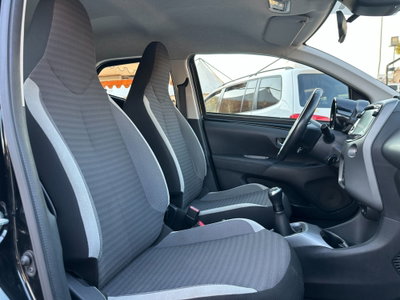 Toyota Aygo Connect 1.0 VVT-i 72 CV 5 porte x-fun (14)