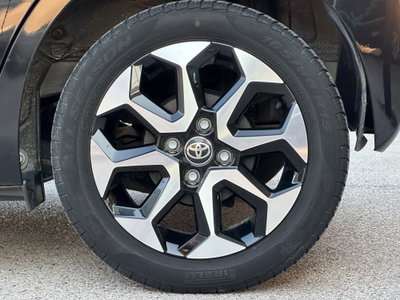 Toyota Aygo Connect 1.0 VVT-i 72 CV 5 porte x-fun (9)