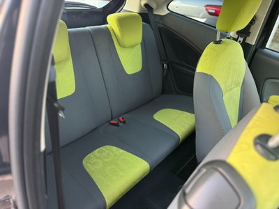 Ford Ka 1.3 TDCi 75CV (10)