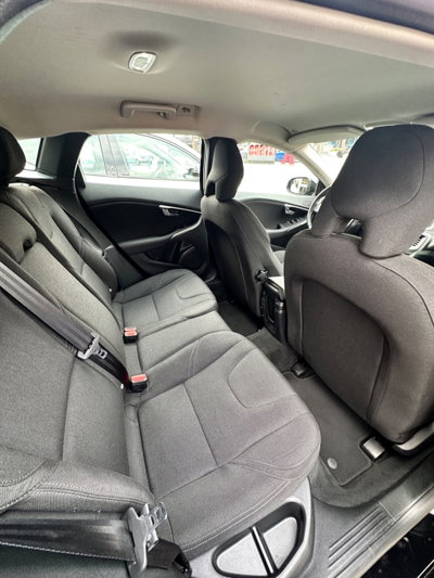 Volvo V40 D2 Kinetic (11)