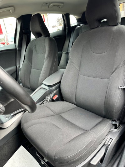 Volvo V40 D2 Kinetic (8)
