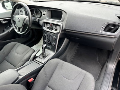 Volvo V40 D2 Kinetic (9)