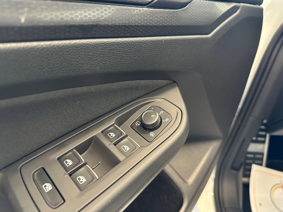 Volkswagen Golf 2.0 TSI GTI DSG (11)