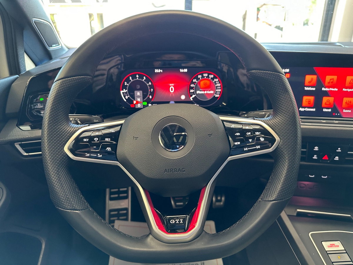Volkswagen Golf 2.0 TSI GTI DSG (16)