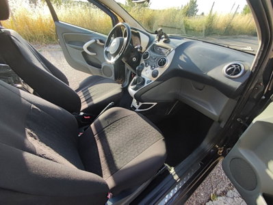 Ford Ka 1.2 8V 69CV Titanium (14)