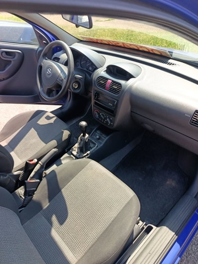 Opel Corsa 1.0i 12V cat 3 porte Silverline (10)