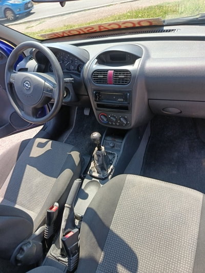 Opel Corsa 1.0i 12V cat 3 porte Silverline (11)