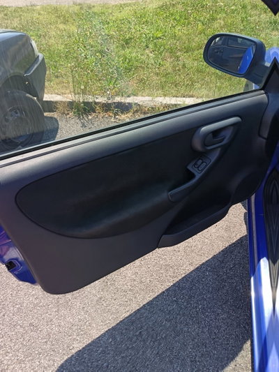 Opel Corsa 1.0i 12V cat 3 porte Silverline (6)