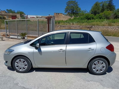 Toyota Auris 1.4 D-4D M-MT 5 porte Sol MY'08 (2)