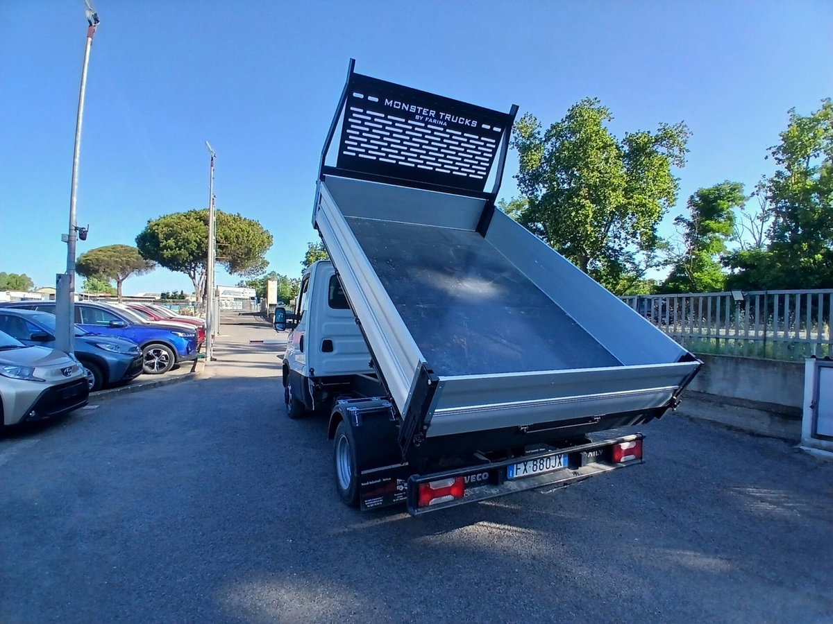 Iveco Daily Telaio 35C14 BTor 2.3 HPT PC-RG Cabinato (10)