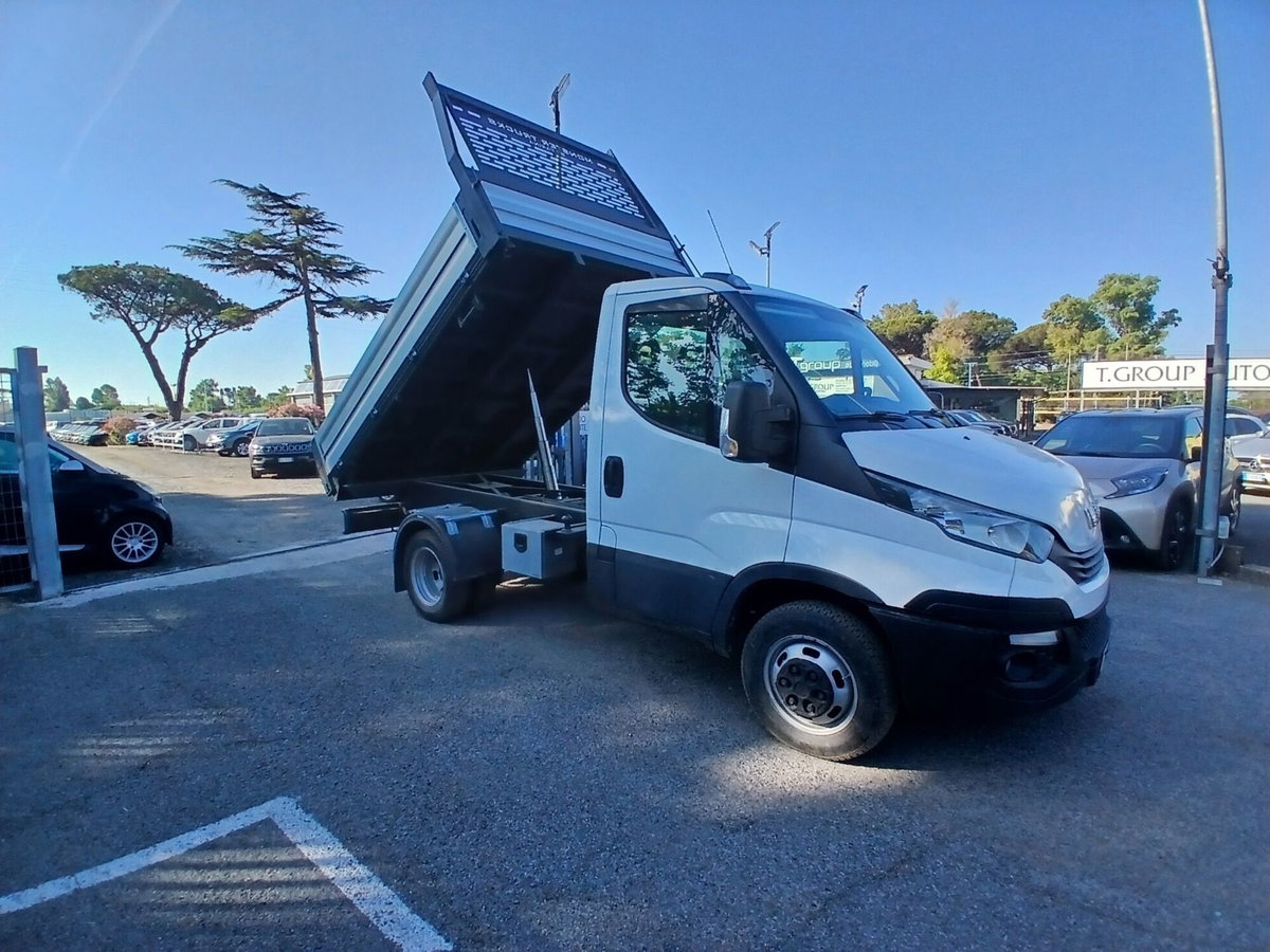 Iveco Daily Telaio 35C14 BTor 2.3 HPT PC-RG Cabinato (11)