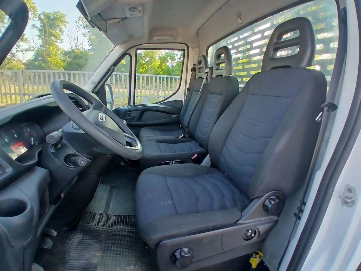 Iveco Daily Telaio 35C14 BTor 2.3 HPT PC-RG Cabinato (17)
