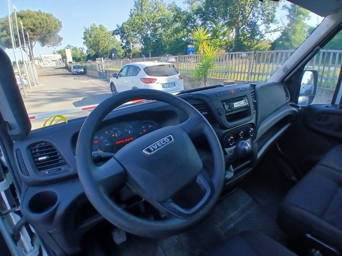 Iveco Daily Telaio 35C14 BTor 2.3 HPT PC-RG Cabinato (18)