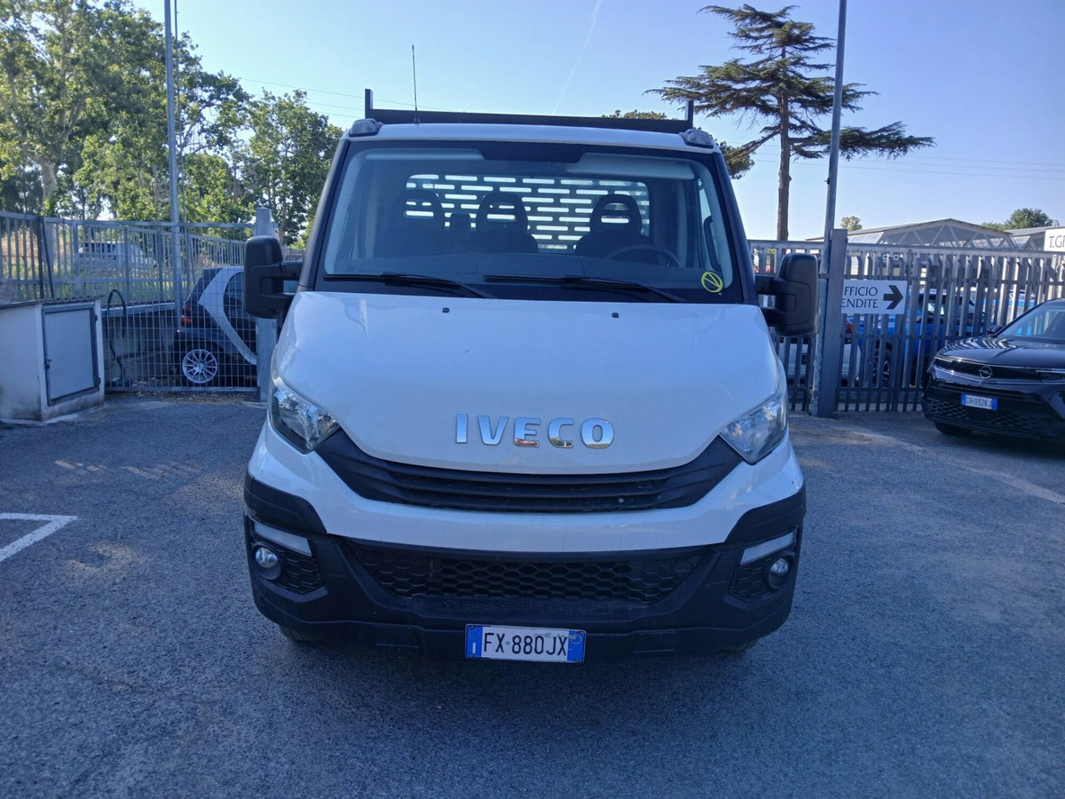 Iveco Daily Telaio 35C14 BTor 2.3 HPT PC-RG Cabinato (2)