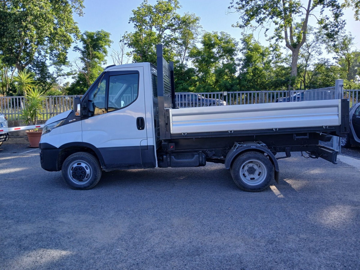 Iveco Daily Telaio 35C14 BTor 2.3 HPT PC-RG Cabinato (8)