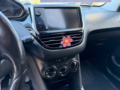 Peugeot 208 82 5 porte Access (8)