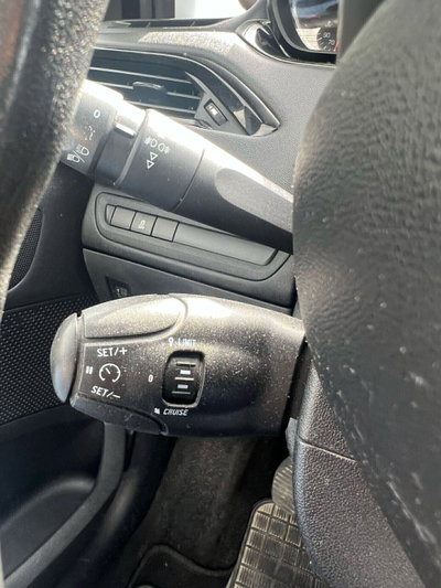 Peugeot 208 VTi 95 CV 5p. GPL Active (12)