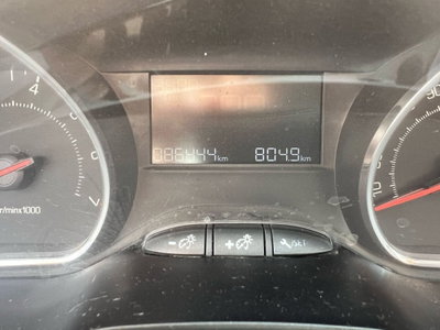 Peugeot 208 VTi 95 CV 5p. GPL Active (14)