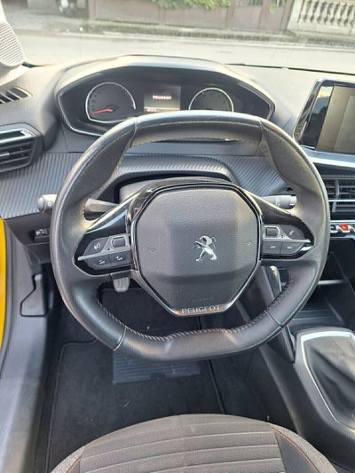 Peugeot 208 PureTech 75 Stop&Start 5 porte Active (11)
