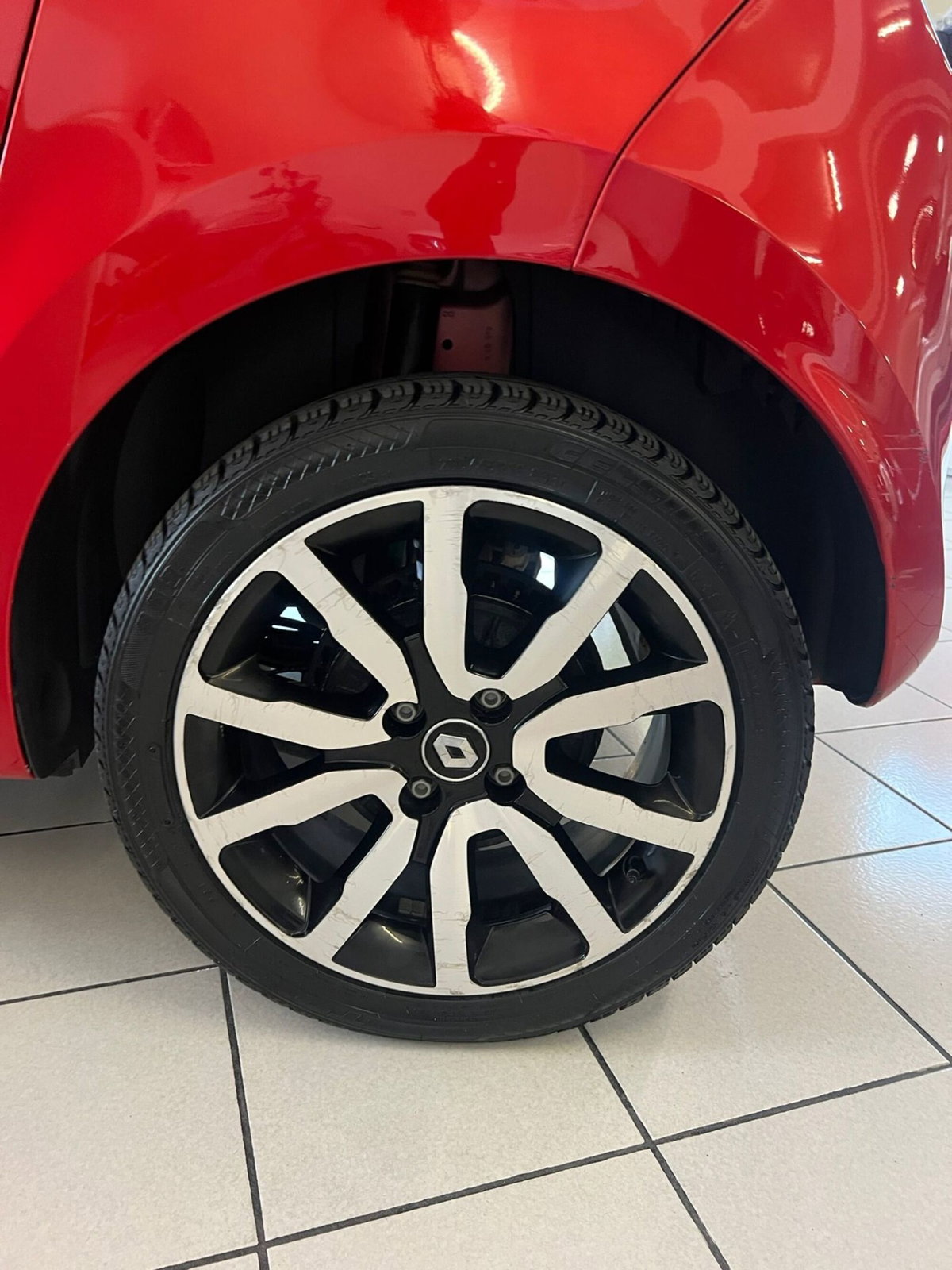 Renault Twingo 1.2 16V 105gr Energy (7)