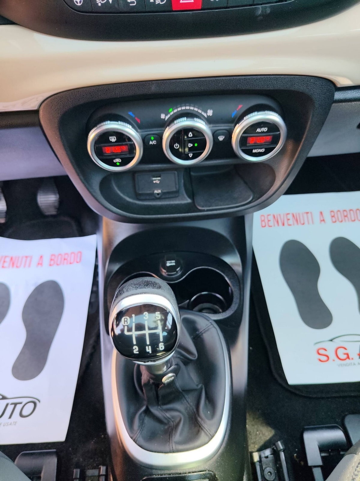 Fiat 500L 1.6 Multijet 105 CV Trekking (11)
