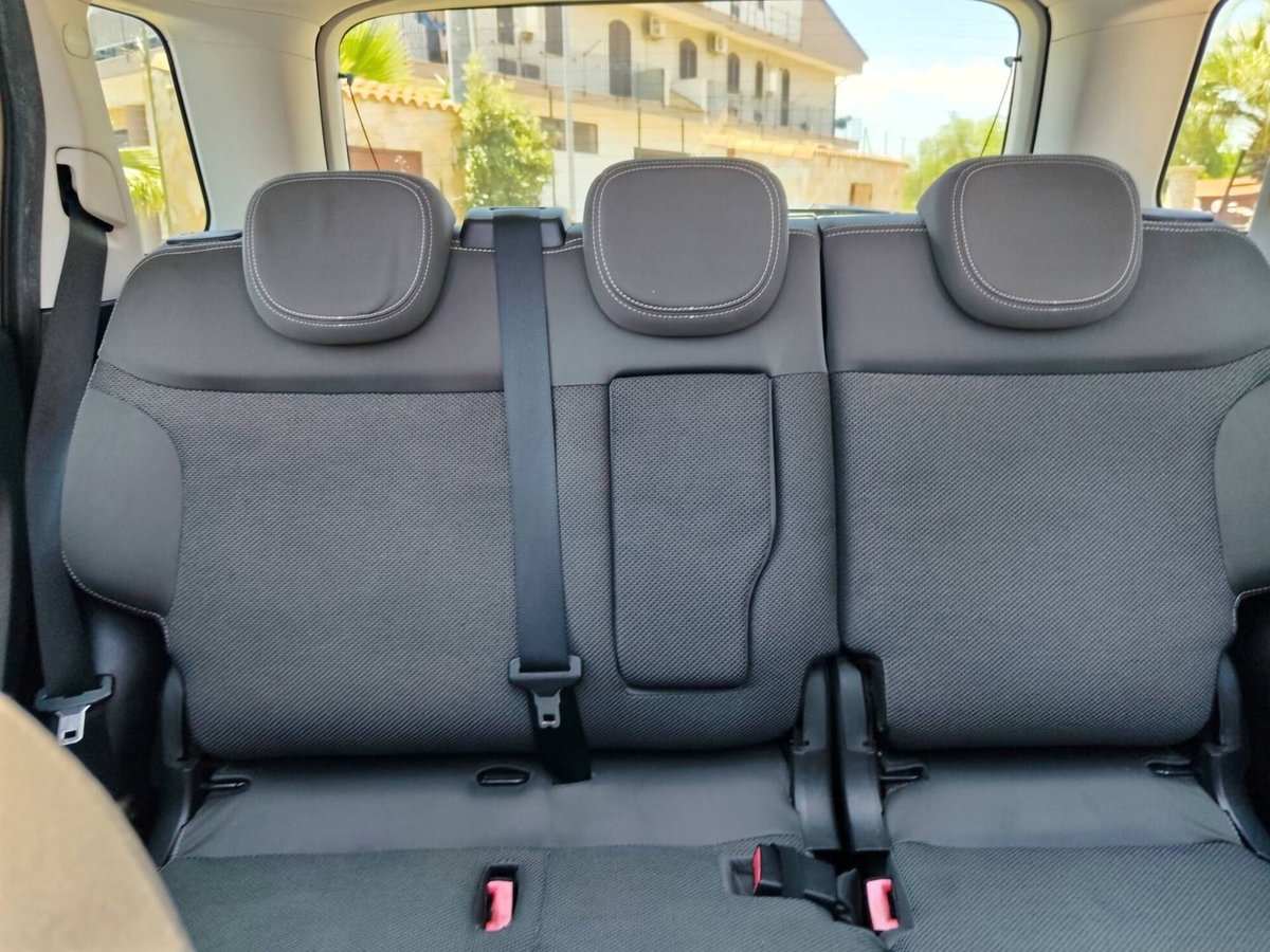 Fiat 500L 1.6 Multijet 105 CV Trekking (18)