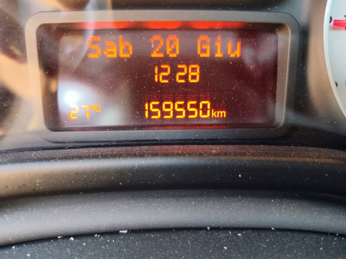 Fiat 500L 1.6 Multijet 105 CV Trekking (8)