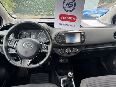 Toyota Yaris 1.0 72 CV 5 porte Lounge (8)