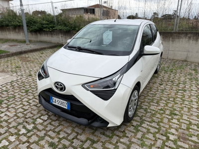 Toyota Aygo Connect 1.0 VVT-i 72 CV 5 porte x-cool usata