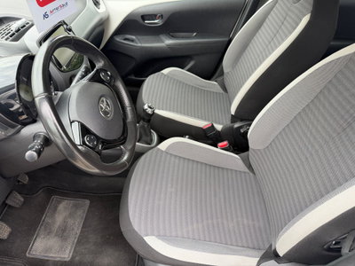 Toyota Aygo Connect 1.0 VVT-i 72 CV 5 porte x-cool (12)