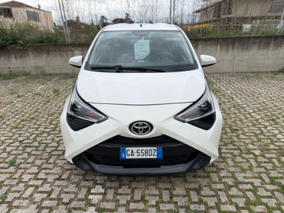Toyota Aygo Connect 1.0 VVT-i 72 CV 5 porte x-cool (2)