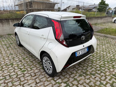 Toyota Aygo Connect 1.0 VVT-i 72 CV 5 porte x-cool (4)