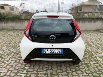 Toyota Aygo Connect 1.0 VVT-i 72 CV 5 porte x-cool (5)