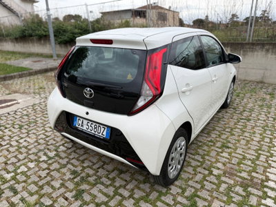 Toyota Aygo Connect 1.0 VVT-i 72 CV 5 porte x-cool (6)