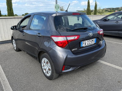 Toyota Yaris 1.0 72 CV 5 porte Lounge (5)