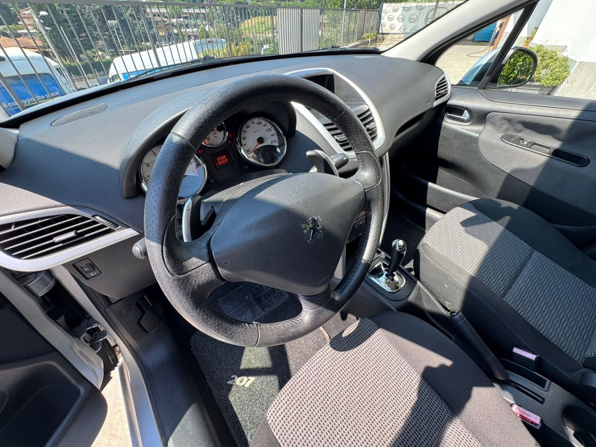 Peugeot 207 88CV 5p. 2 Tronic XS (10)