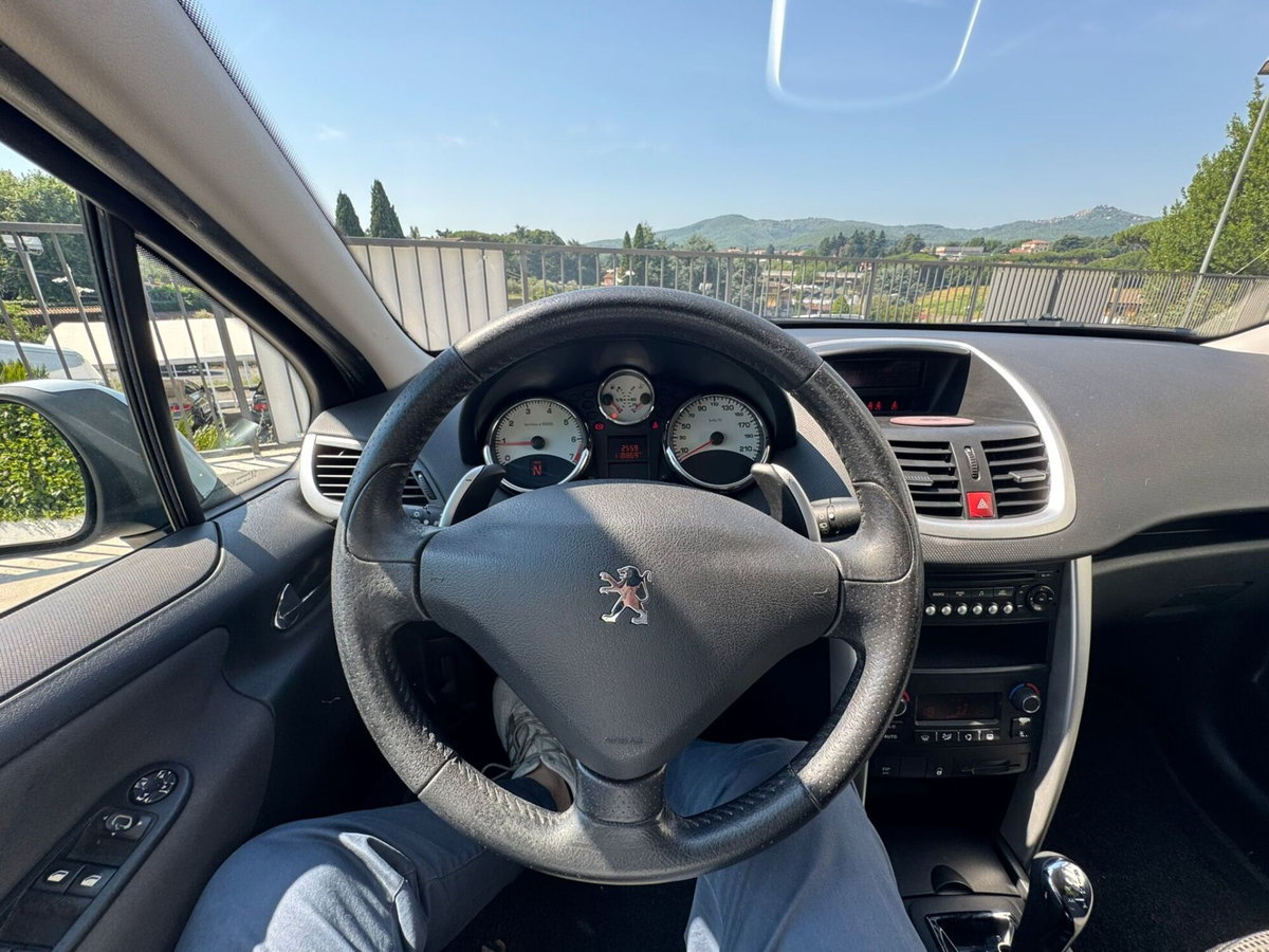 Peugeot 207 88CV 5p. 2 Tronic XS (11)